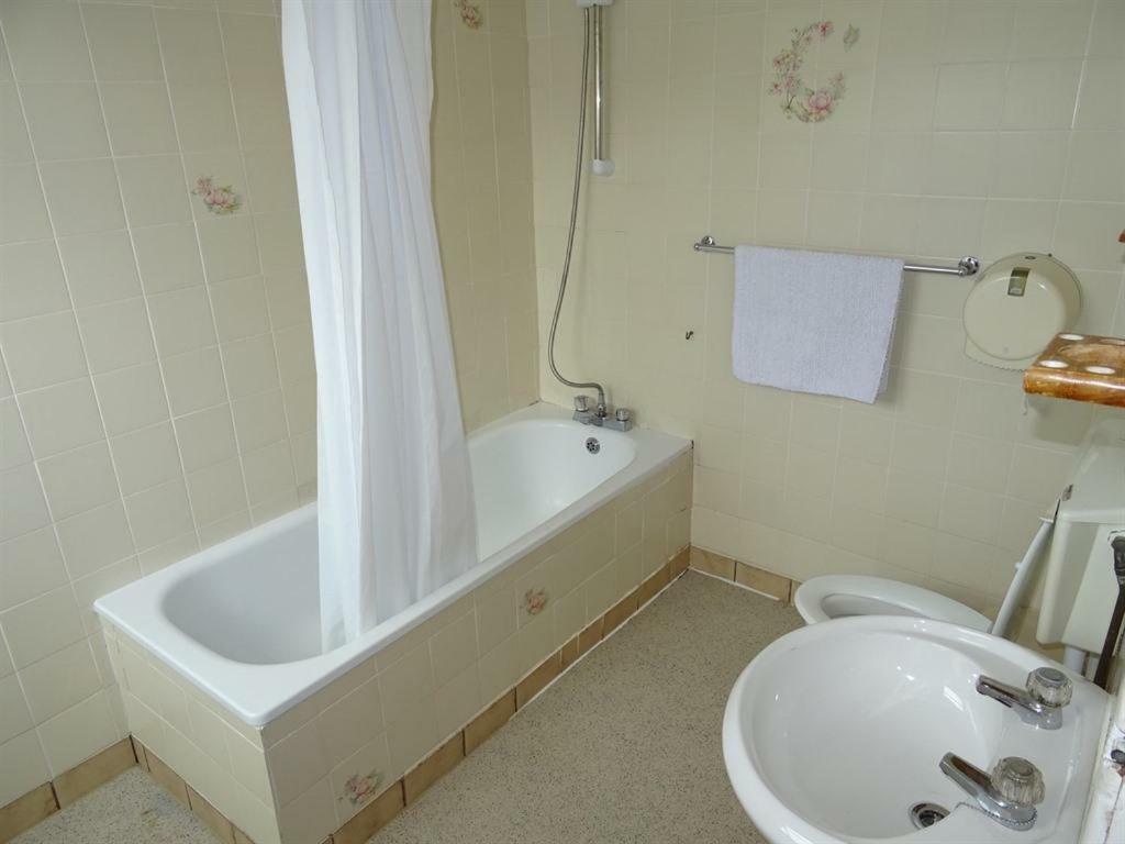 Abreakaway Lodge New Quay Rom bilde